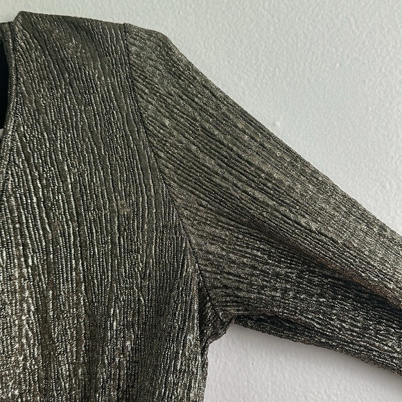 Metallic, dressy, crop top from Fashion Nova. - Picture 5 of 7